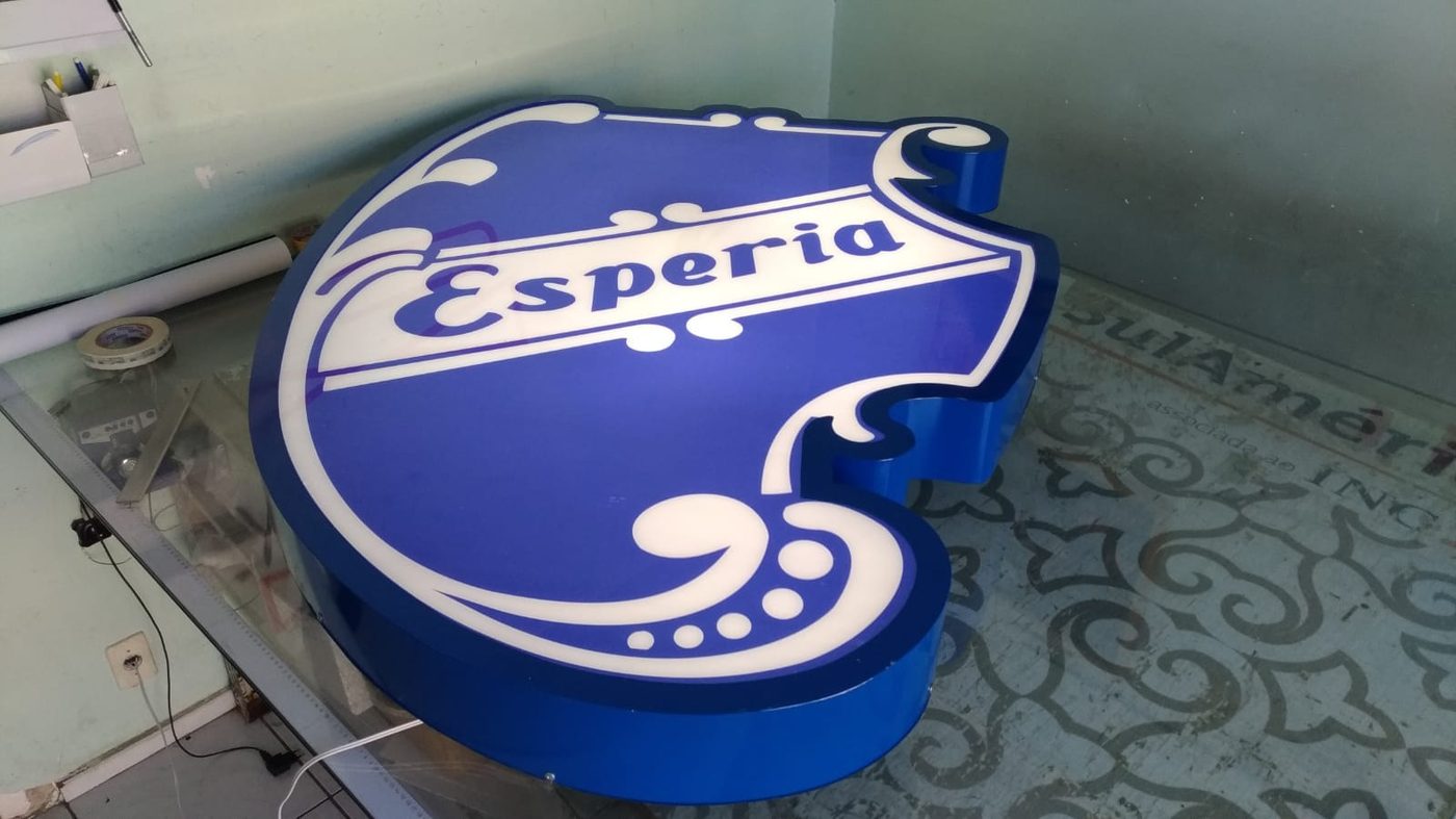 Esperia: Pronto na oficina