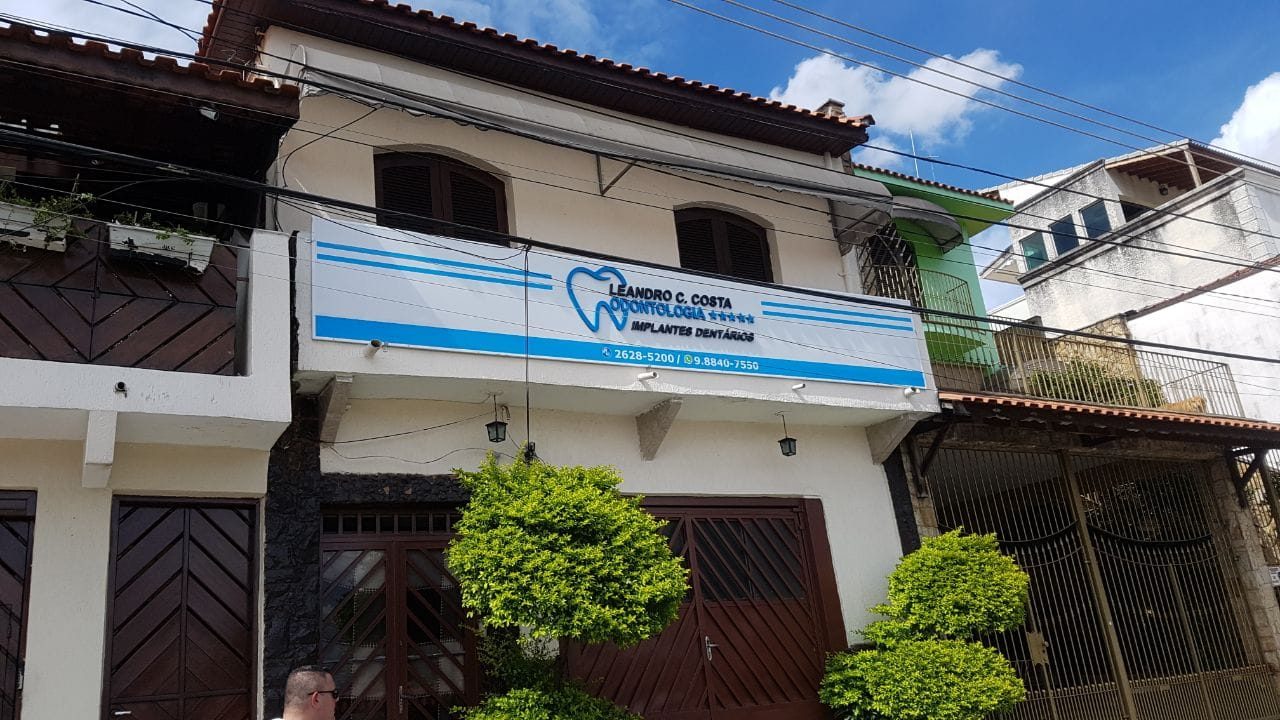Leandro C. Costa Odontologia: Painel de fachada
